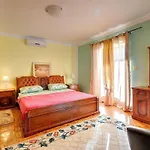 Fatima Villa Valtura